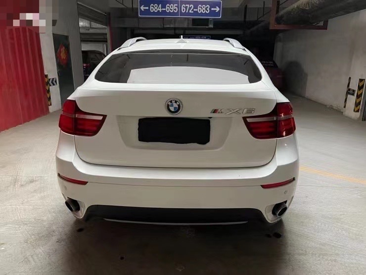 青島13年寶馬X64