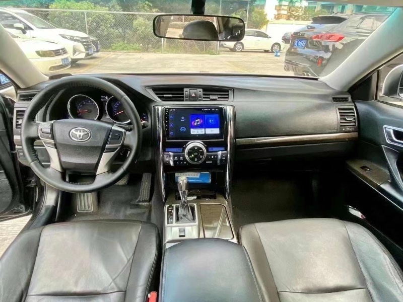 广州15年丰田锐志4