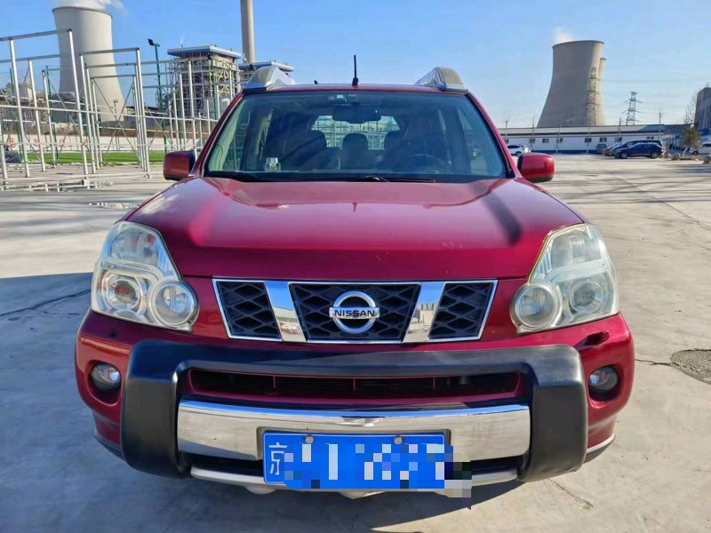 北京11年日產奇駿1