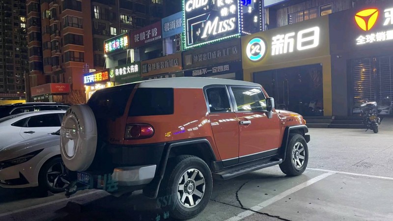 廊坊14年豐田FJ5