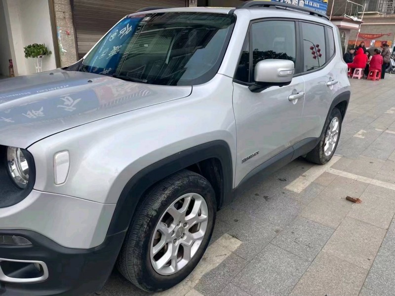 萍鄉17年Jeep自由俠3