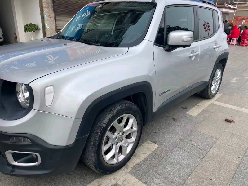 萍鄉17年Jeep自由俠2