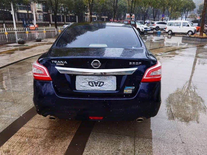 孝感15年日產天籟7