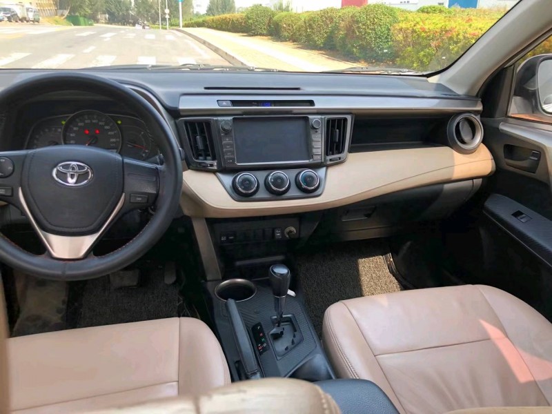 固原14年豐田RAV4榮放4