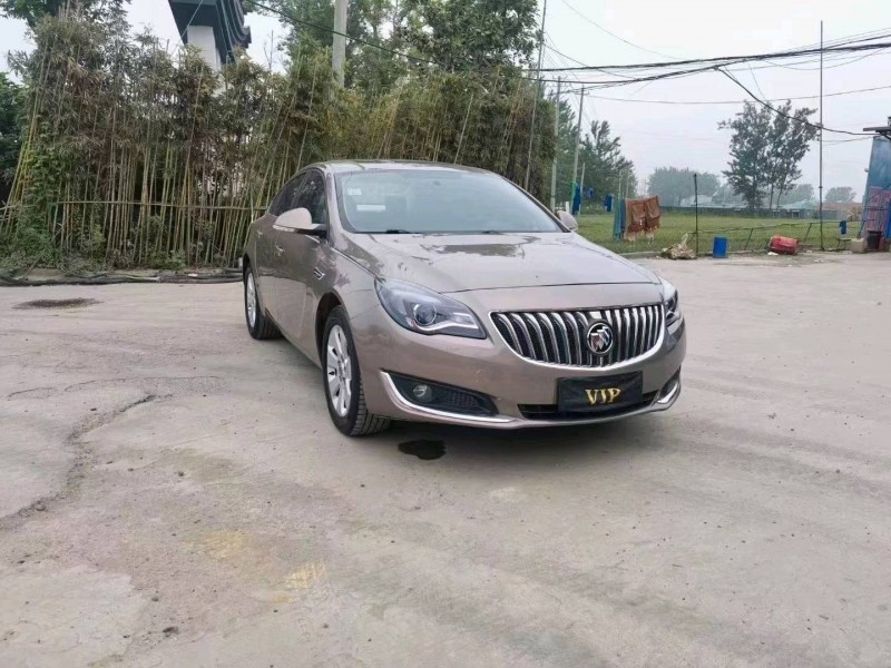 徐州17年别克君威8