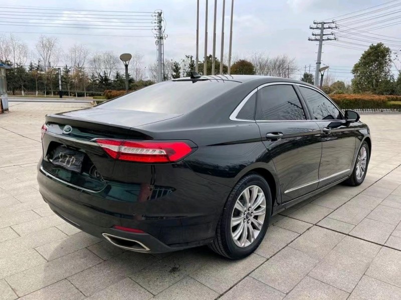 鹽城20年福特金牛座8
