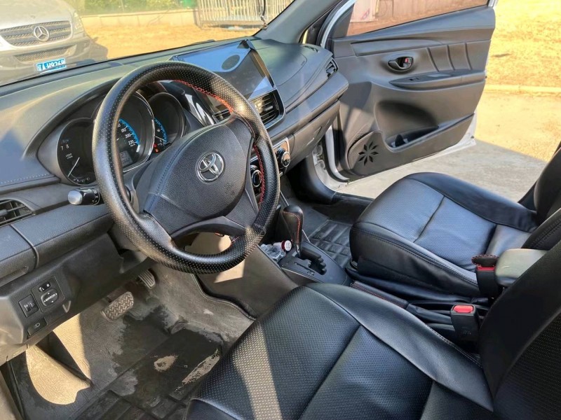 沈陽16年豐田YARiS L 致炫5