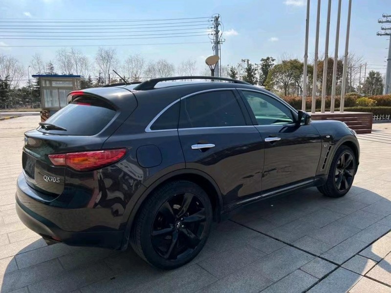 鹽城17年英菲尼迪QX708