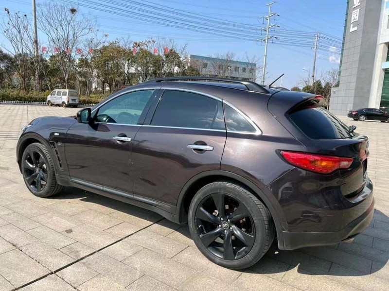 鹽城17年英菲尼迪QX709