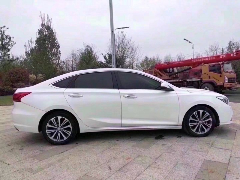 棗莊18年長安汽車睿騁CC8