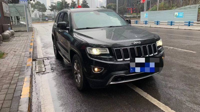 重慶14年Jeep大切諾基1