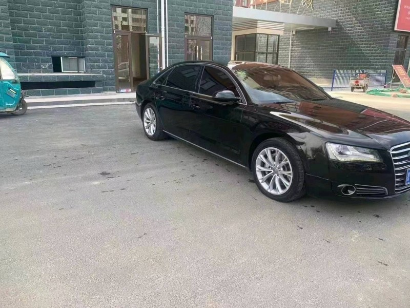 濟寧12年奧迪A8L2