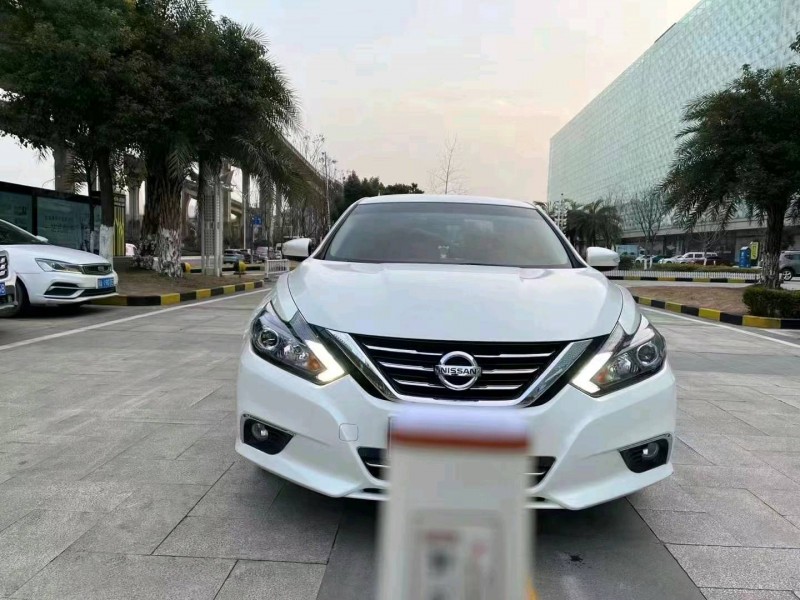 孝感18年日產天籟5