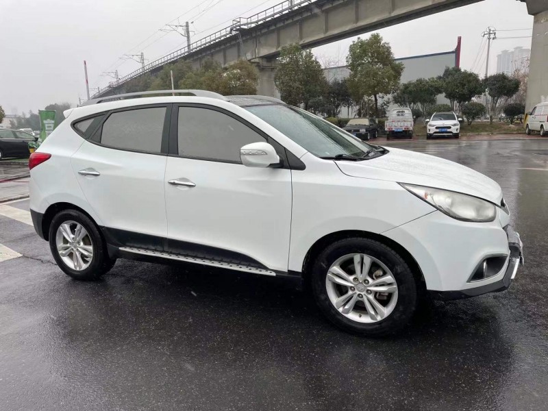 北京12年现代ix352