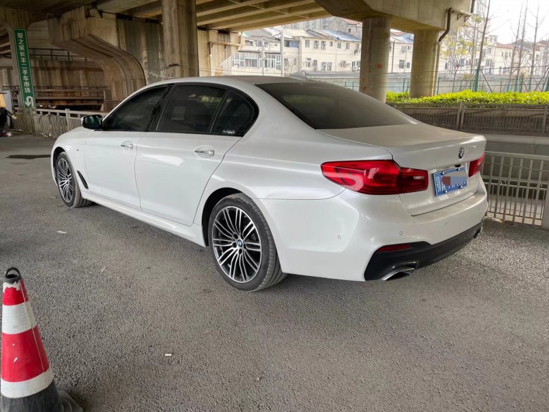 北京18年宝马5系4