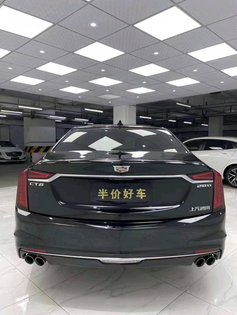 成都20年凱迪拉克CT65