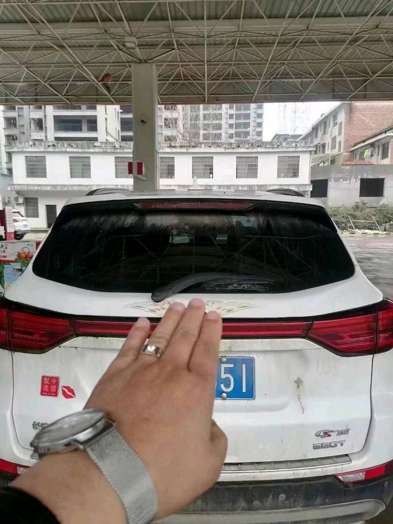 常德20年長安汽車CS752
