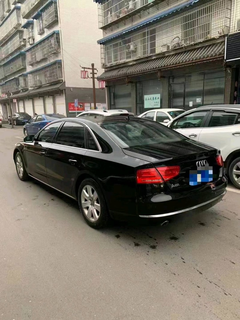 樂山11年奧迪A8L6