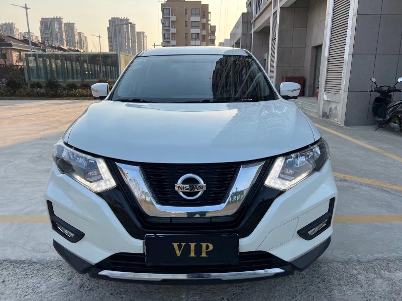 徐州18年日產奇駿9
