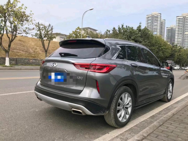 重慶19年英菲尼迪QX502