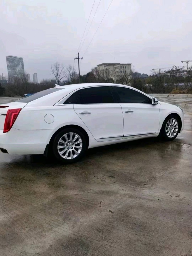 十堰15年凱迪拉克XTS4