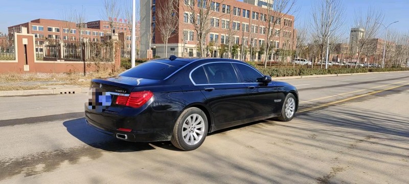 北京11年宝马7系7