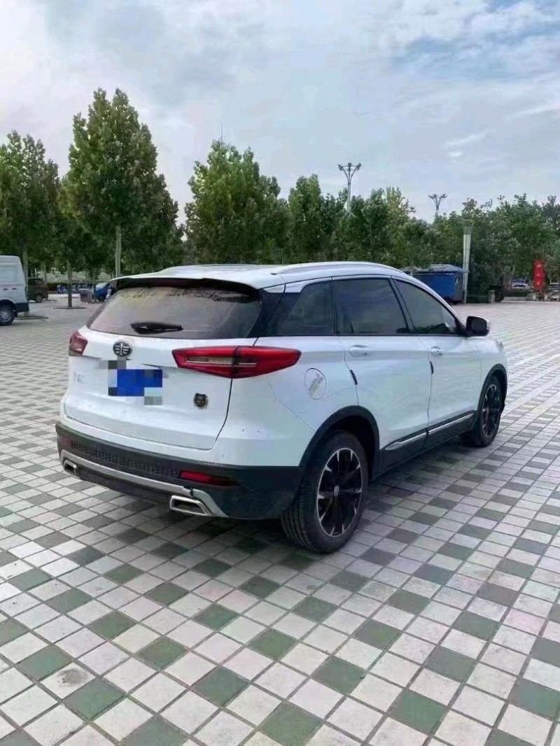 北京19年一汽森雅R99