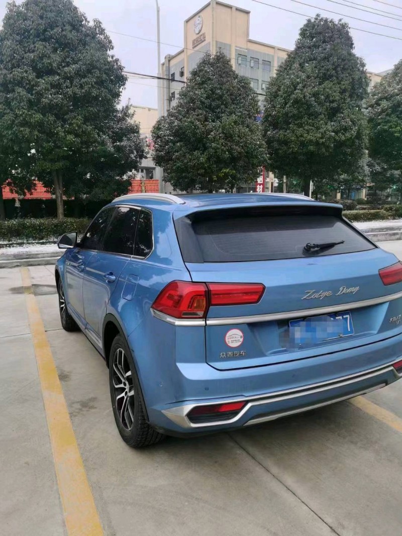 黔西南17年眾泰大邁X77