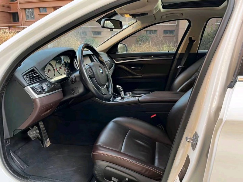 潍坊16年宝马5系4