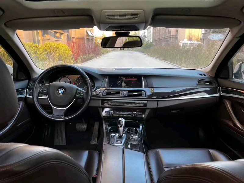 潍坊16年宝马5系3