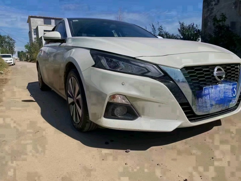 安陽21年日產天籟8