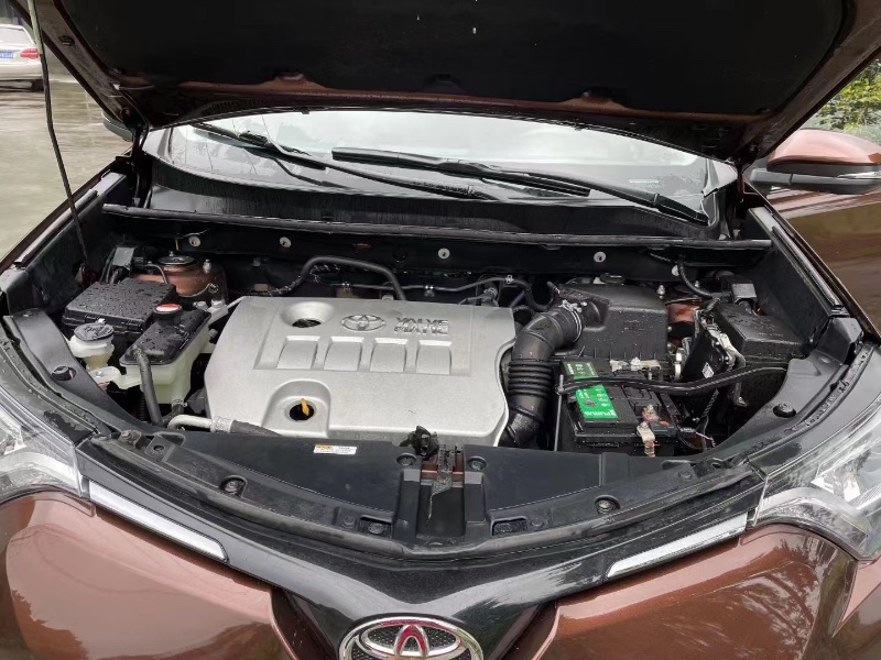 樂山17年豐田RAV4榮放5