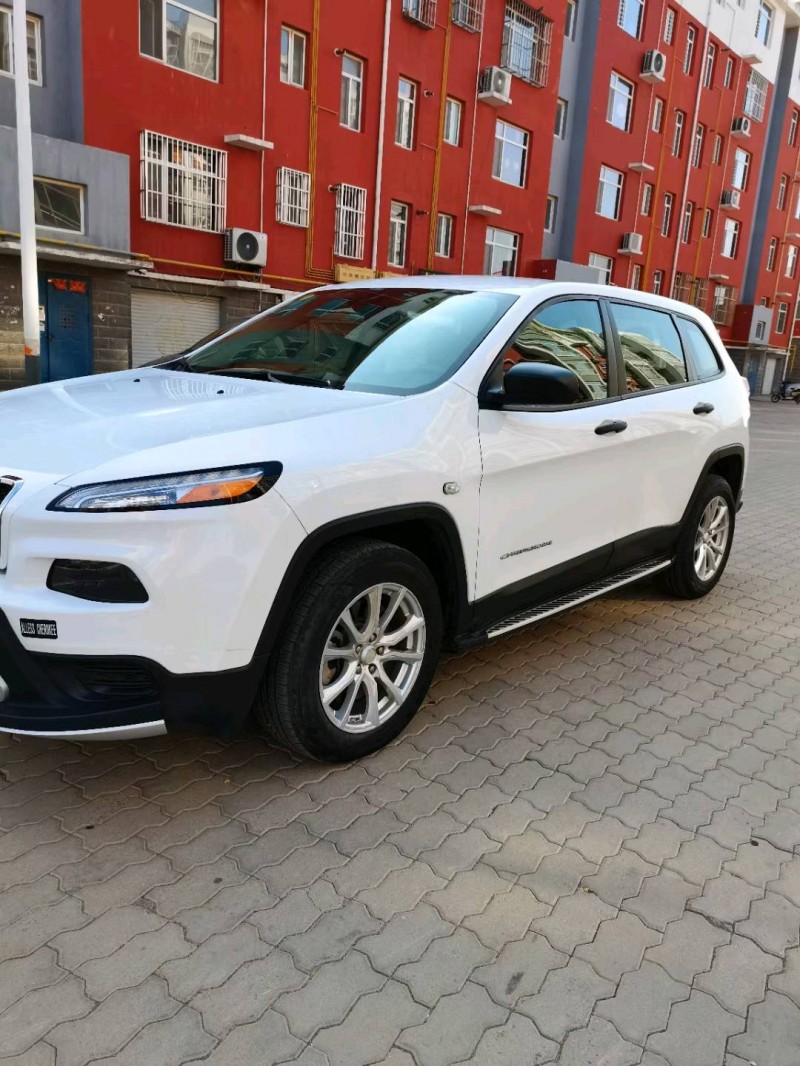 滄州16年Jeep自由光3