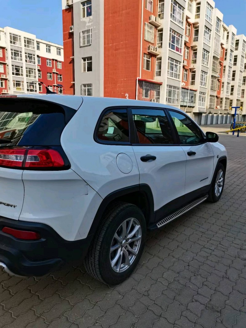 滄州16年Jeep自由光5