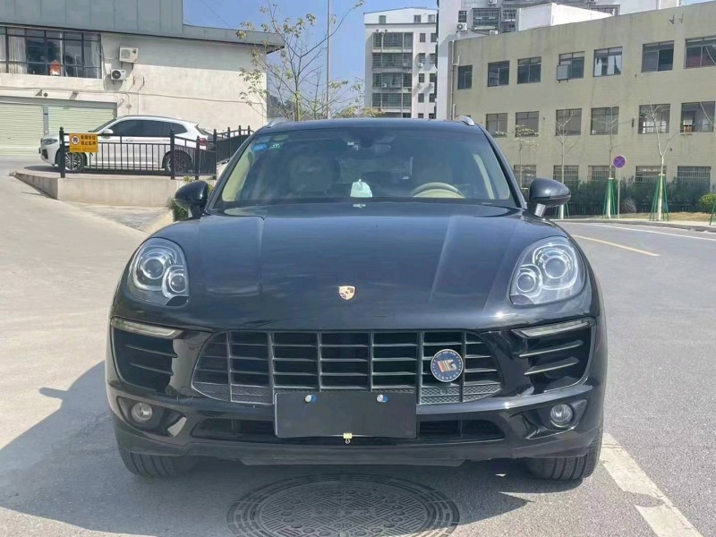 廣州15年保時捷Macan1