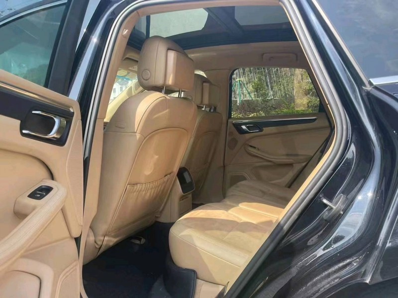 廣州15年保時捷Macan9