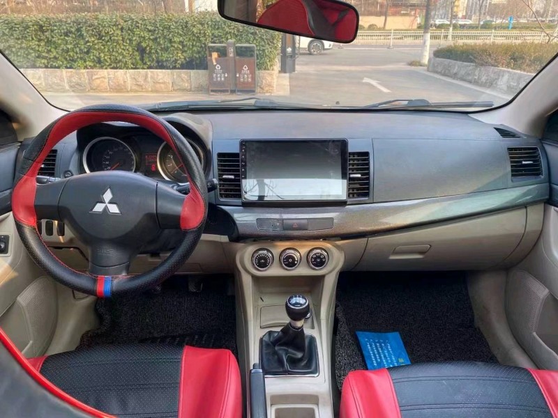 北京12年三菱翼神4