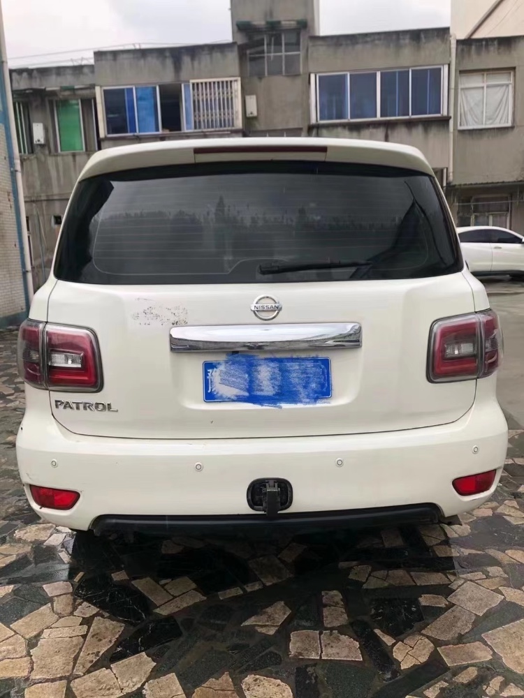 成都19年日產途樂2