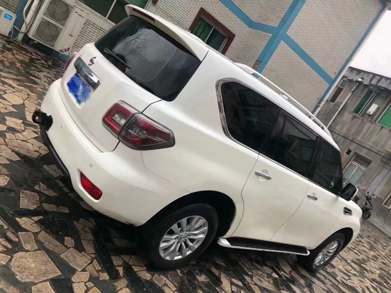 成都19年日產途樂4