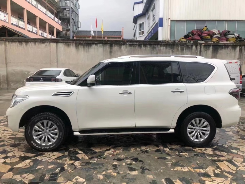 成都19年日產途樂6