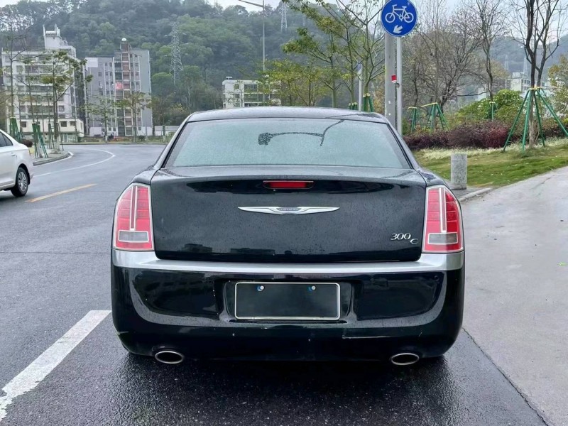广州14年克莱斯勒300C5
