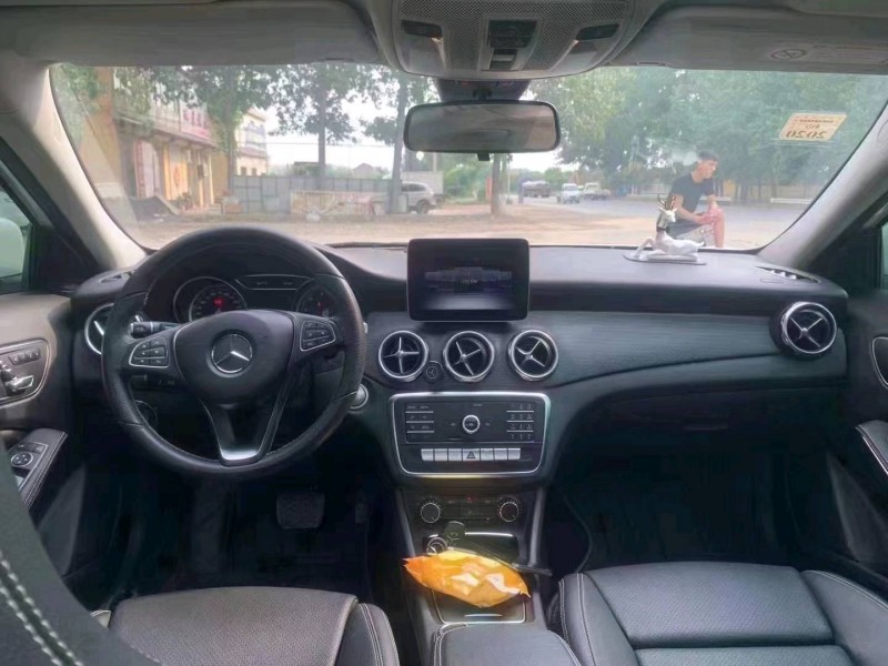 北京19年奔驰CLA3