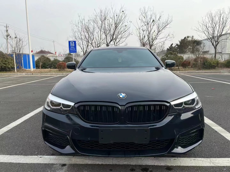 盐城19年宝马5系9