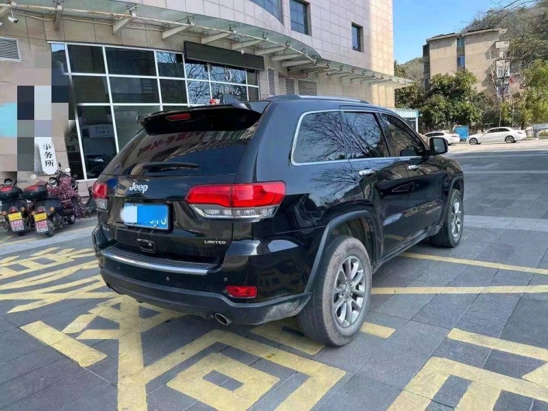 嘉興17年Jeep大切諾基5