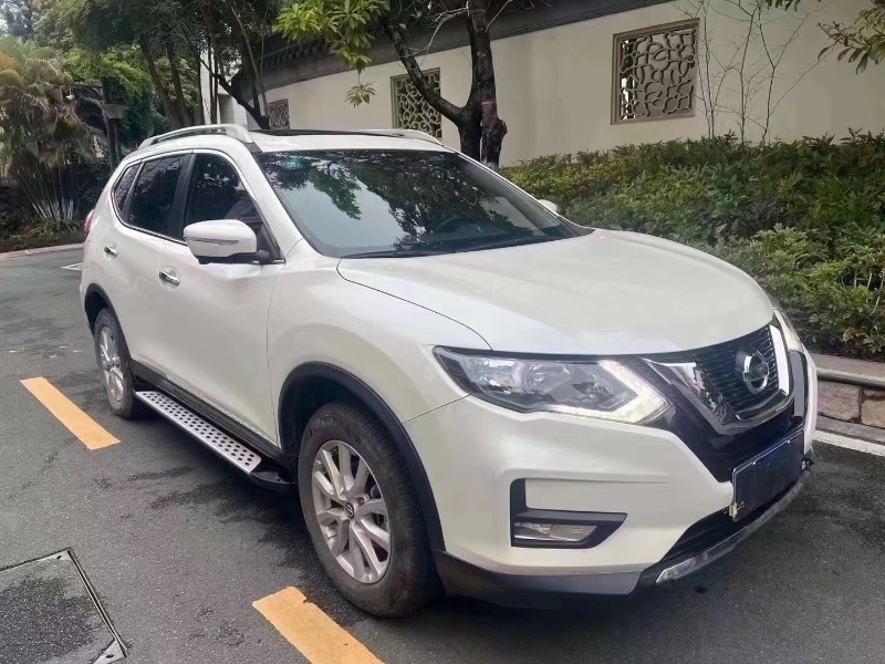 廣州20年日產奇駿7