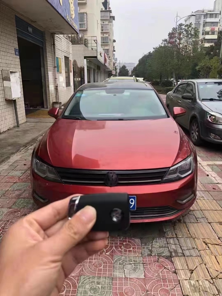 青岛15年大众凌渡1