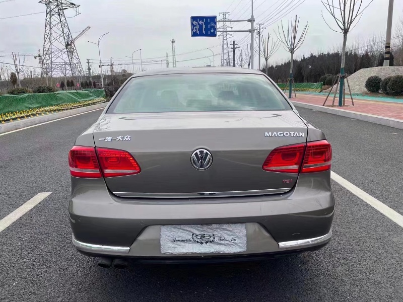 青岛13年大众迈腾6