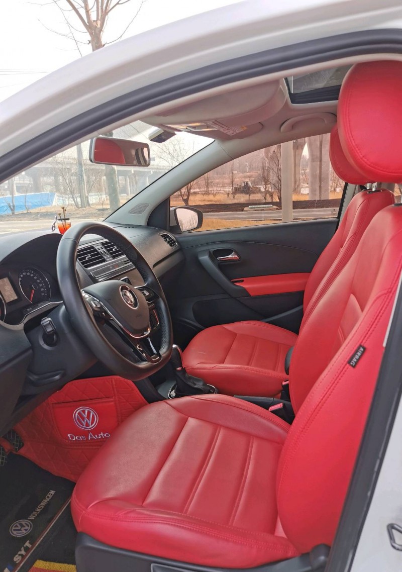 青岛17年大众polo2