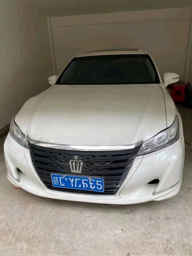 宜春17年豐田皇冠4