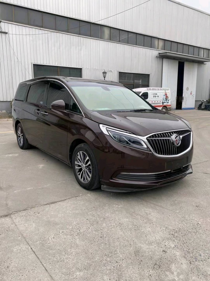 徐州17年别克GL82